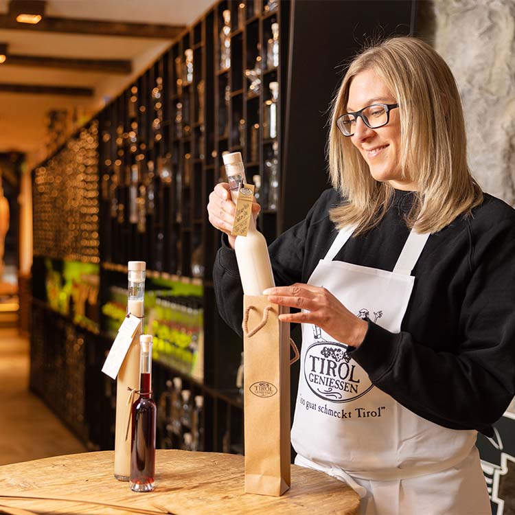 Gifts in Tirol Geniessen Store in Innsbruck