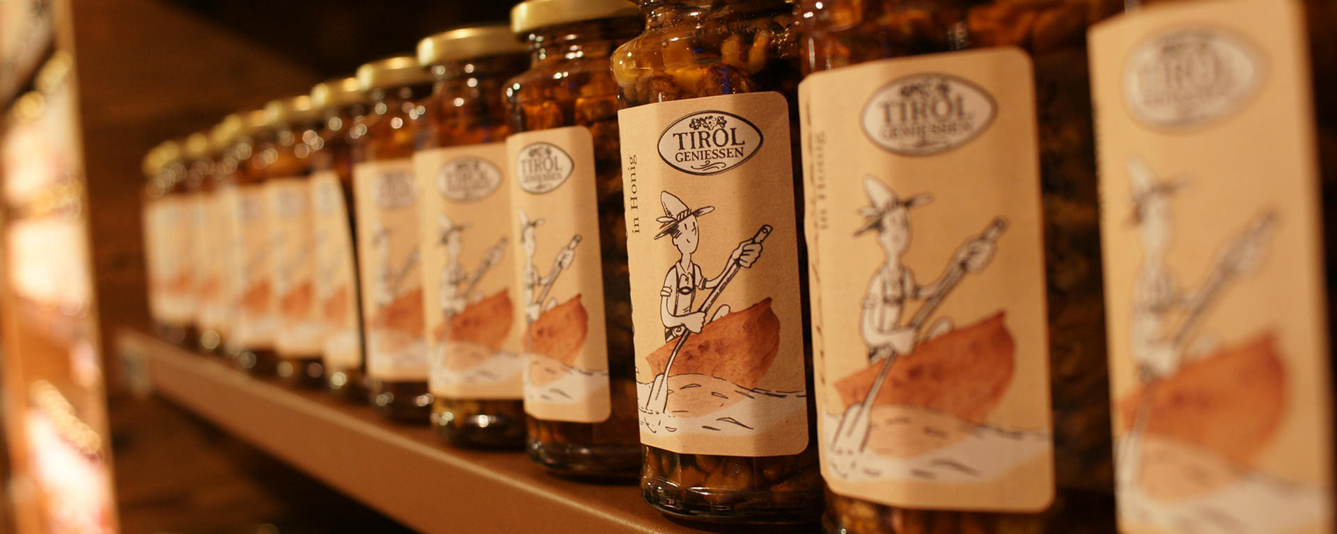 Honey in the Tirol Geniessen store in Sölden